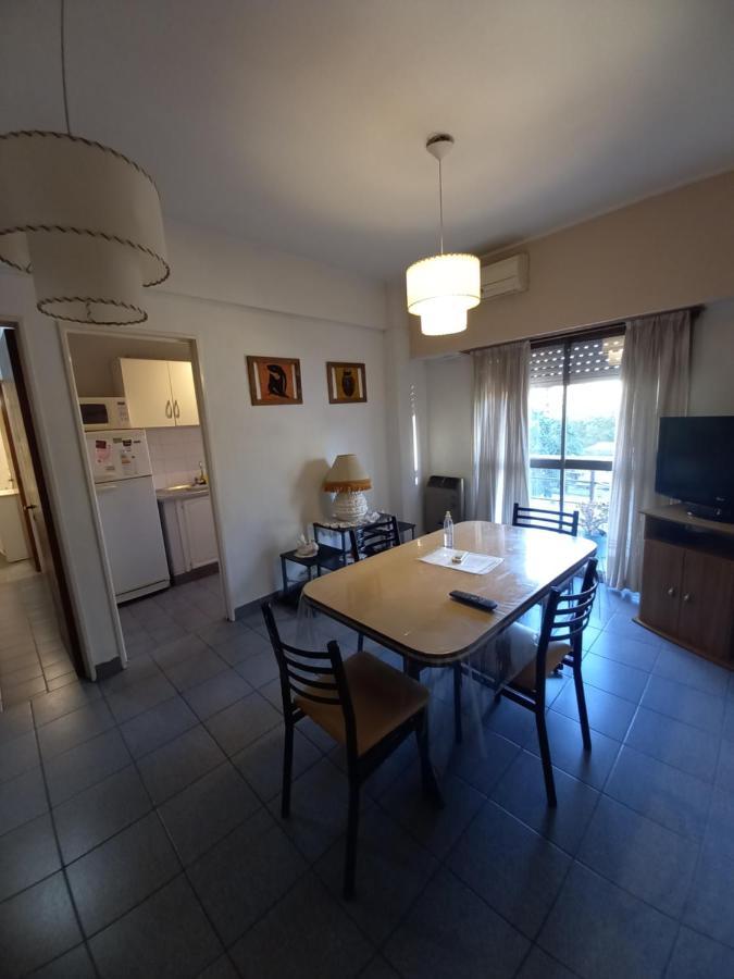 Temporario La Plata Centro Balcon Al Frente Apartment Екстериор снимка